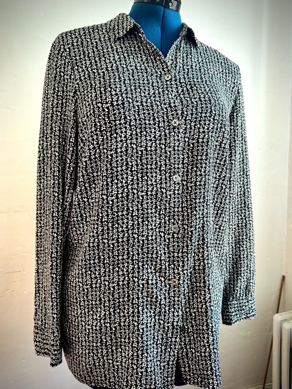 J. Jill Black & White Button Down Blouse